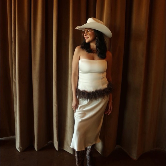 Cream Strapless Set with Feather Trim - Picture 1 of 1